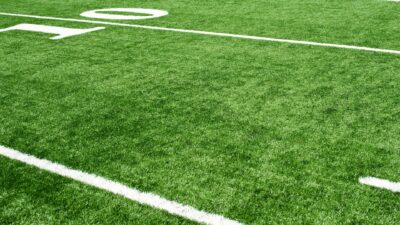 Dags att lämna ändringsförslag till tävlingsbestämmelserna för amerikansk fotboll 2027